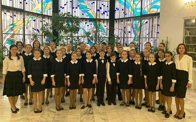 Поздравляем хор старших классов "Славена"!