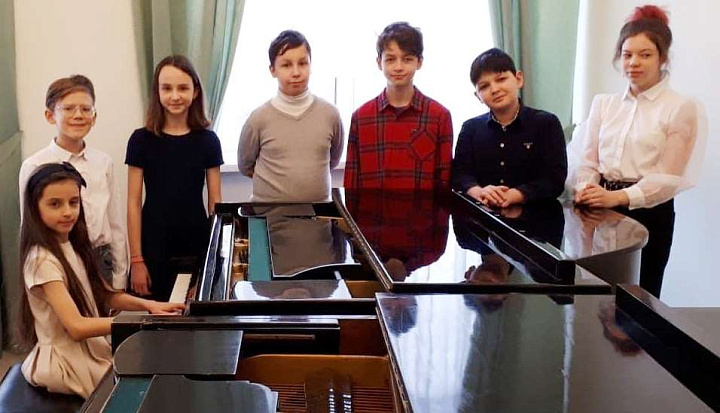 Жизнь школы. Технический зачёт на фортепианном отделе